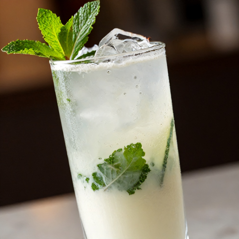 White Christmas Mojito