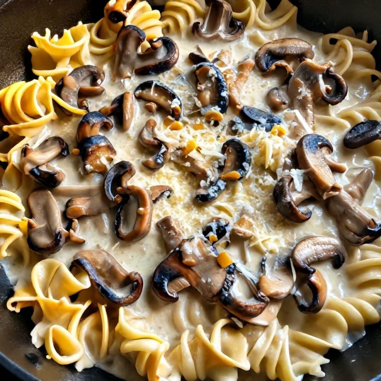creamy tuscan mushroom pasta skillet